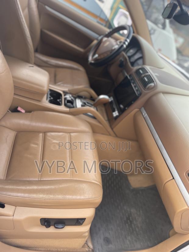 Porsche Cayenne GTS 2009 White