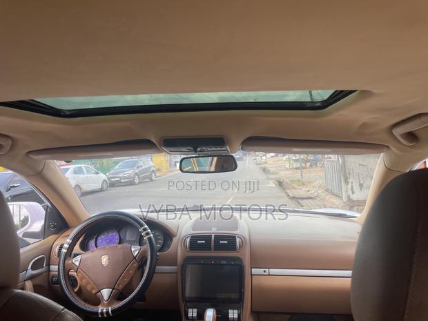 Porsche Cayenne GTS 2009 White