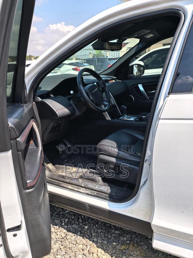 Land Rover Discovery Sport S R-Dynamic 2021 White