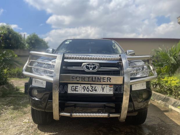 Toyota Fortuner 3.0 D RWD 2009 Black