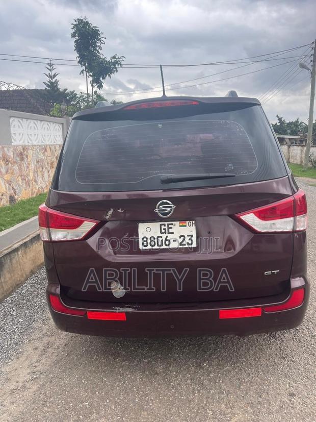 SsangYong Chairman 2013 Brown