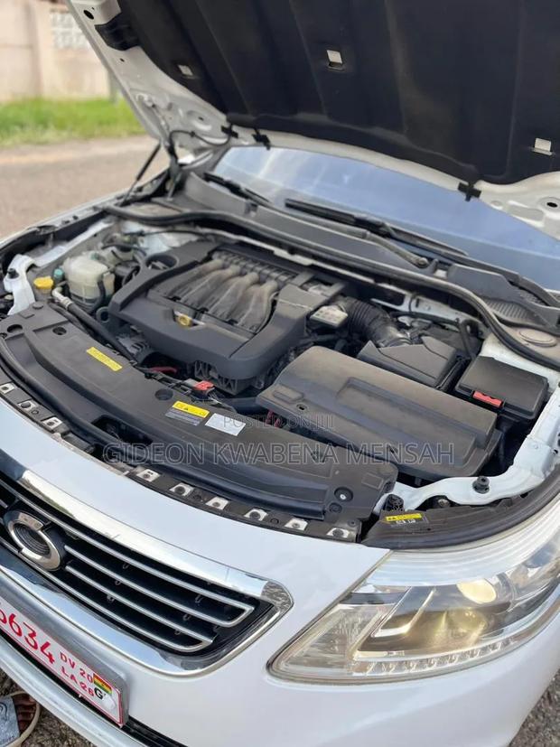 Renault Premium 2013 White