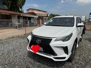 Toyota Fortuner 2.7 AWD 2018 White for sale