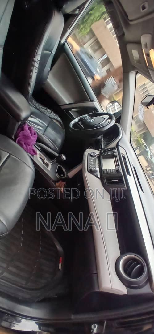 Toyota RAV4 XLE 4dr SUV AWD (2.5L 4cyl 6A) 2018 Black