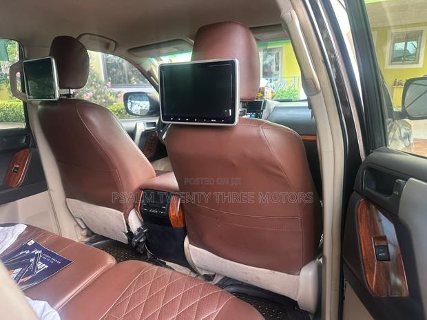 Toyota Land Cruiser Prado 2017 Black