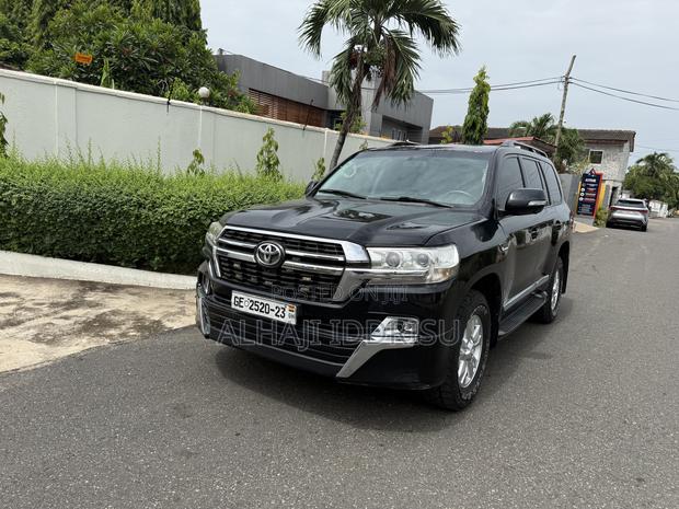 Toyota Land Cruiser 4.5 V8 TD GX-R 2010 Black
