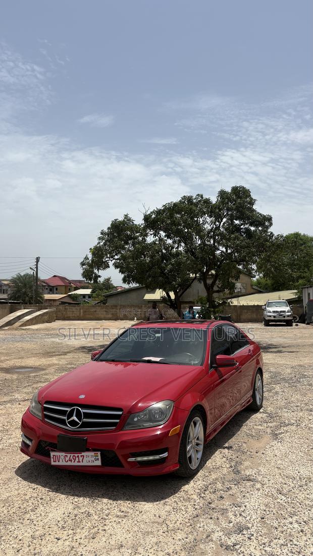 Mercedes-Benz C250 2014 Red