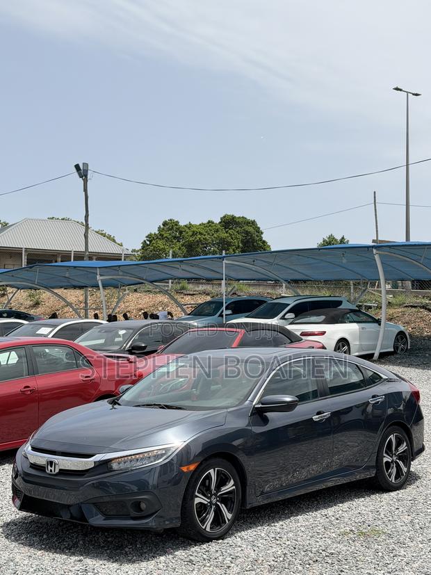 Honda Civic Touring 4dr Sedan (1.5L 4cyl) 2017 Gray