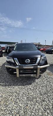 Nissan Pathfinder SV 2018 Black for sale
