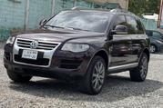 Volkswagen Touareg 2010 Burgundy for sale
