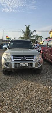 Mitsubishi Pajero V90 3.8 V6 GLS/GLX 2015 Gold for sale
