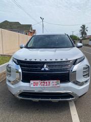 Mitsubishi Outlander SE 2023 White for sale