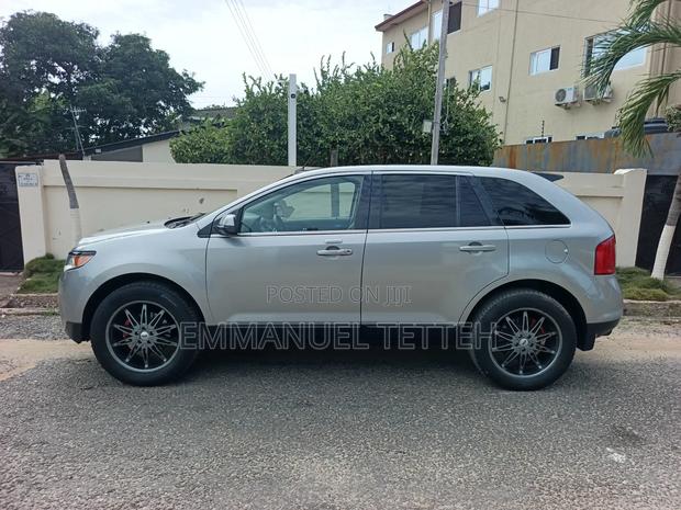 Ford Edge Limited 4dr AWD (3.5L 6cyl 6A) 2012 Gray