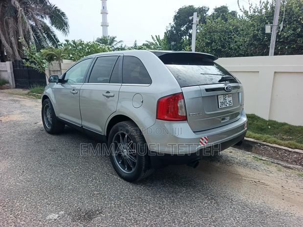 Ford Edge Limited 4dr AWD (3.5L 6cyl 6A) 2012 Gray