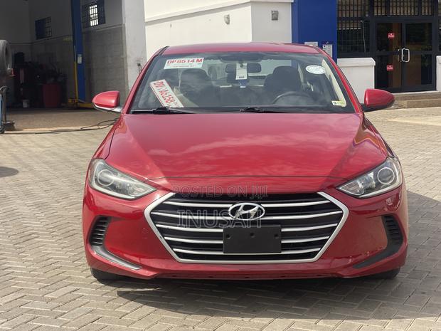 Hyundai Elantra SE Sedan FWD (2.0L 4cyl 6M) 2017 Red
