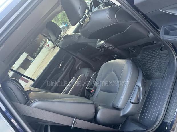 Toyota Highlander Platinum AWD 2024 Black