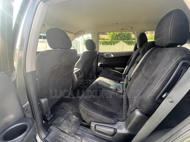 Nissan Pathfinder 2015 Gray
