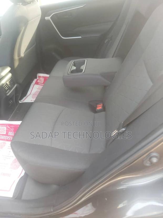 Toyota RAV4 LE 2022 Gray