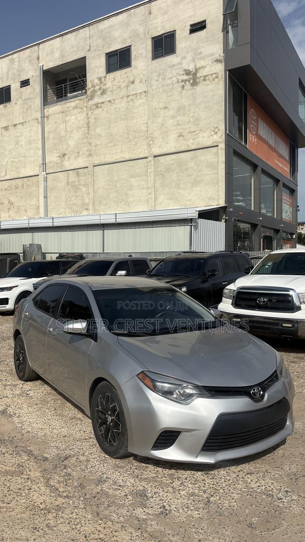 Toyota Corolla 2016 Gray