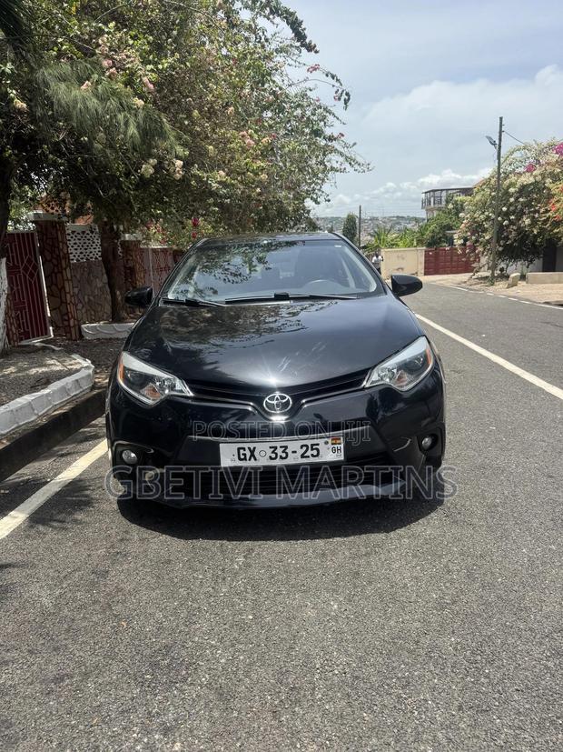 Toyota Corolla 2015 Black