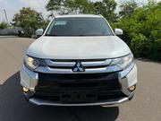 Mitsubishi Outlander 2018 White for sale