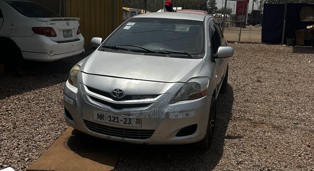 Toyota Belta 2010 Gray