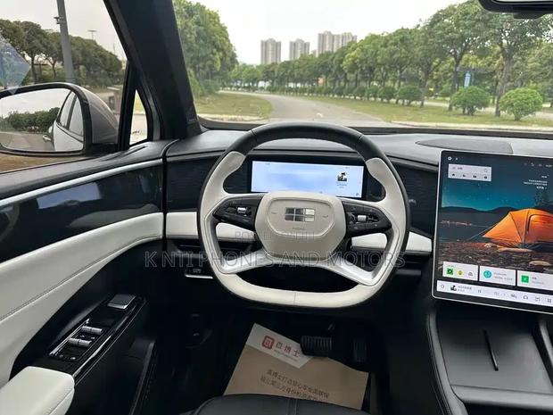 New Geely Galaxy L7 2025 Gray