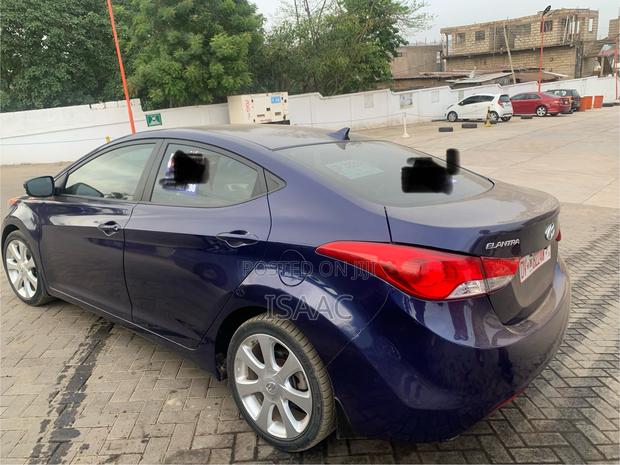 Hyundai Elantra 2015 Blue