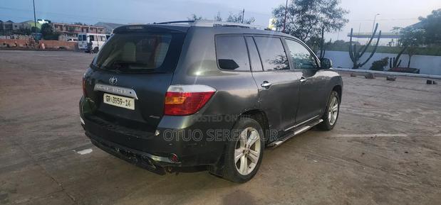 Toyota Highlander Limited 2010