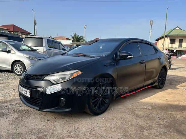 Toyota Corolla S 4dr Sedan (1.8L 4cyl CVT) 2015 Black