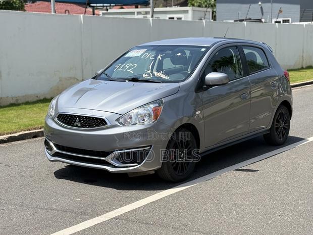 Mitsubishi Mirage SE 2020 Gray