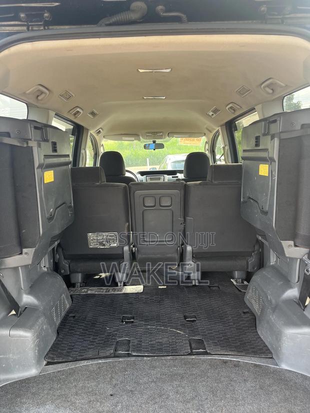 Toyota Voxy 2011 Black