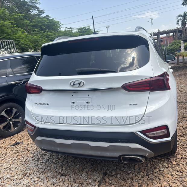Hyundai Santa Fe SE AWD 2017 White