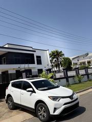 Toyota RAV4 XLE 4dr SUV (2.5L 4cyl 6A) 2018 White for sale
