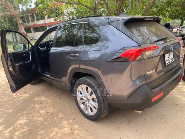 Toyota RAV4 2024 Gray