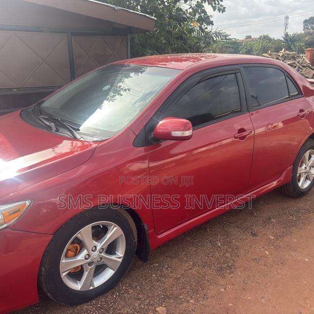 Toyota Corolla S Special Edition 4dr Sedan (1.8L 4cyl 4A) 2013 Red