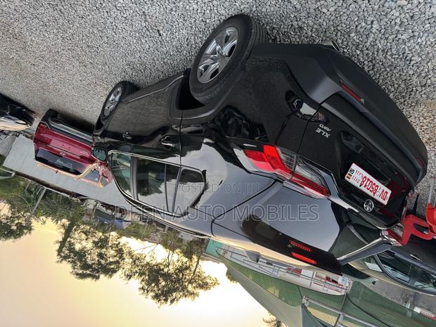 Toyota RAV4 2025 Black