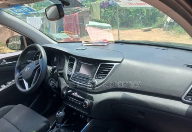 Hyundai Tucson 2014 Red