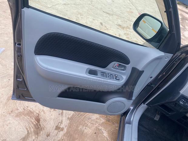 Toyota Sienta 1.5 FWD 2010 Gray