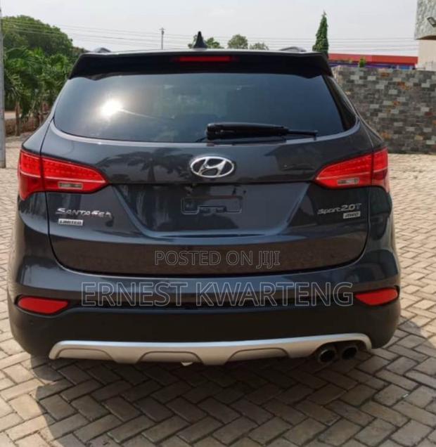 Hyundai Santa Fe 2016 Black