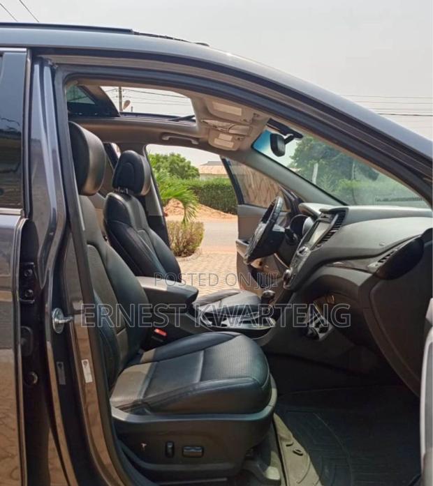 Hyundai Santa Fe 2016 Black