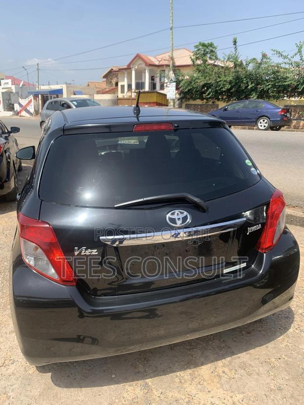 Toyota Vitz 2012 Black