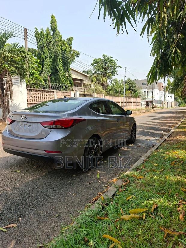 Hyundai Elantra 2015 Gray