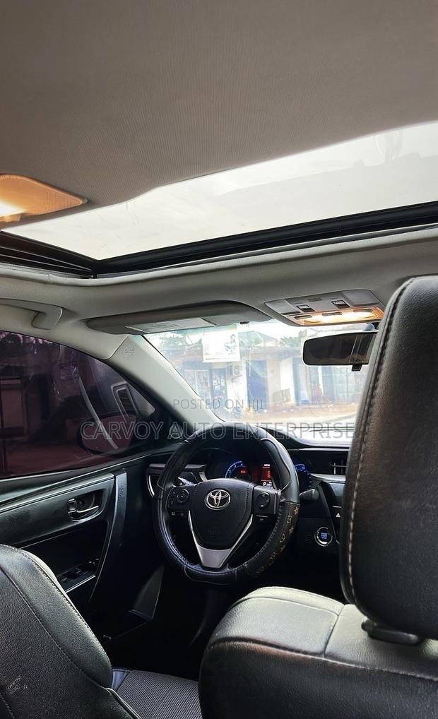Toyota Corolla S w/Special Edition Pkg (1.8L 4cyl CVT) 2016 Blue