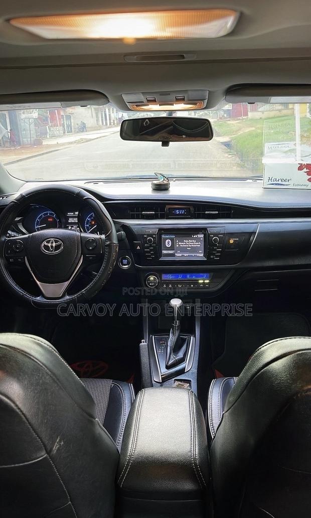 Toyota Corolla S w/Special Edition Pkg (1.8L 4cyl CVT) 2016 Blue