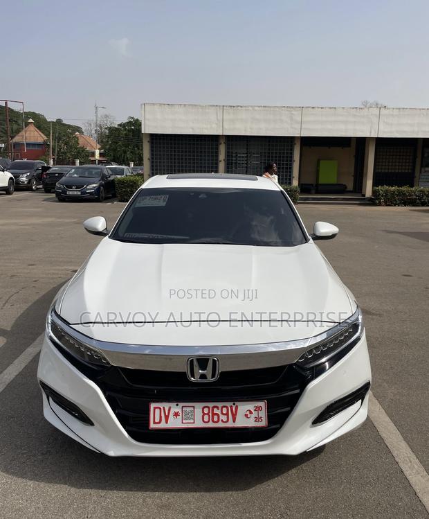 Honda Accord Touring 2.0T 2018 White