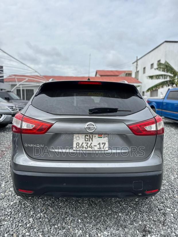 Nissan Qashqai 2017 Gray