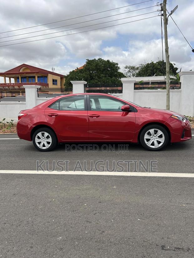 Toyota Corolla LE 4dr Sedan (1.8L 4cyl CVT) 2016 Red