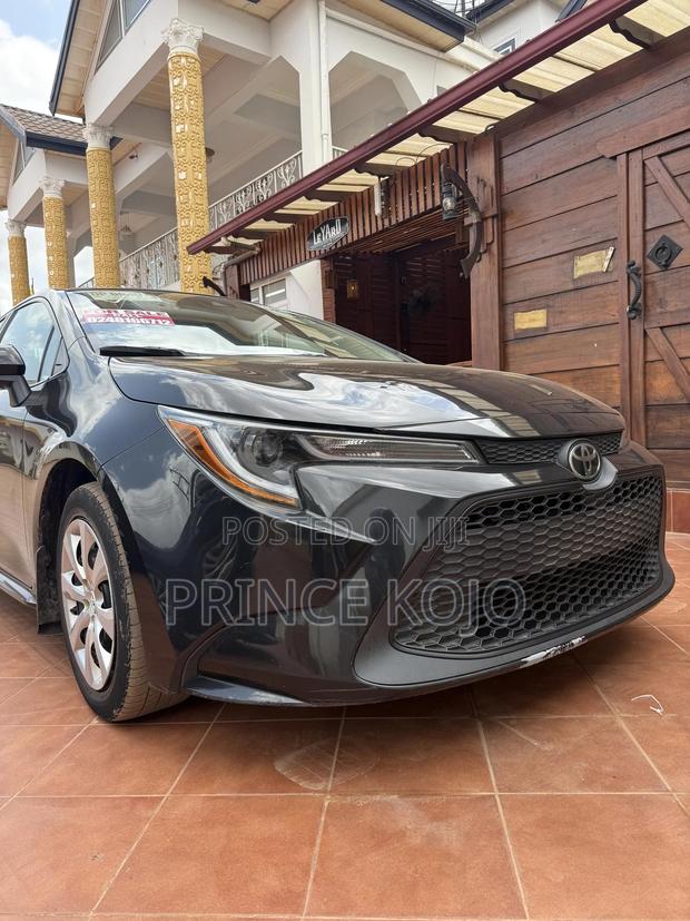 Toyota Corolla LE 2021 Black