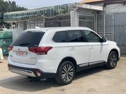 Mitsubishi Outlander 2019 White for sale
